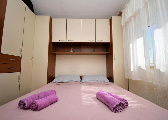 House Angelina Пула